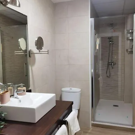 Disfruta, Nuevo En Mentidero Apartment